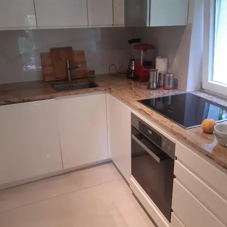 Sunny Garden Flat In Monachium