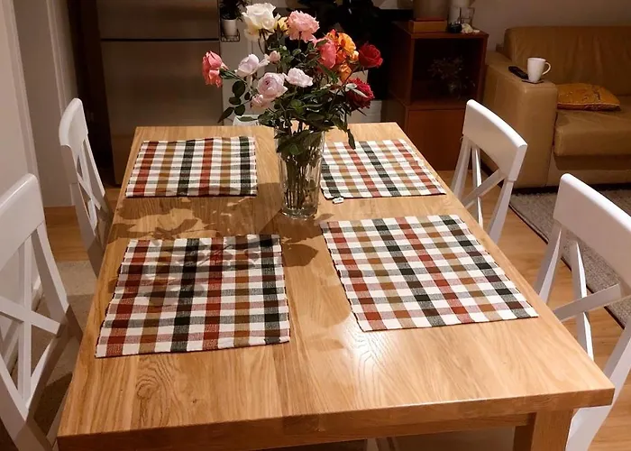 Sunny Garden Flat In Appartement